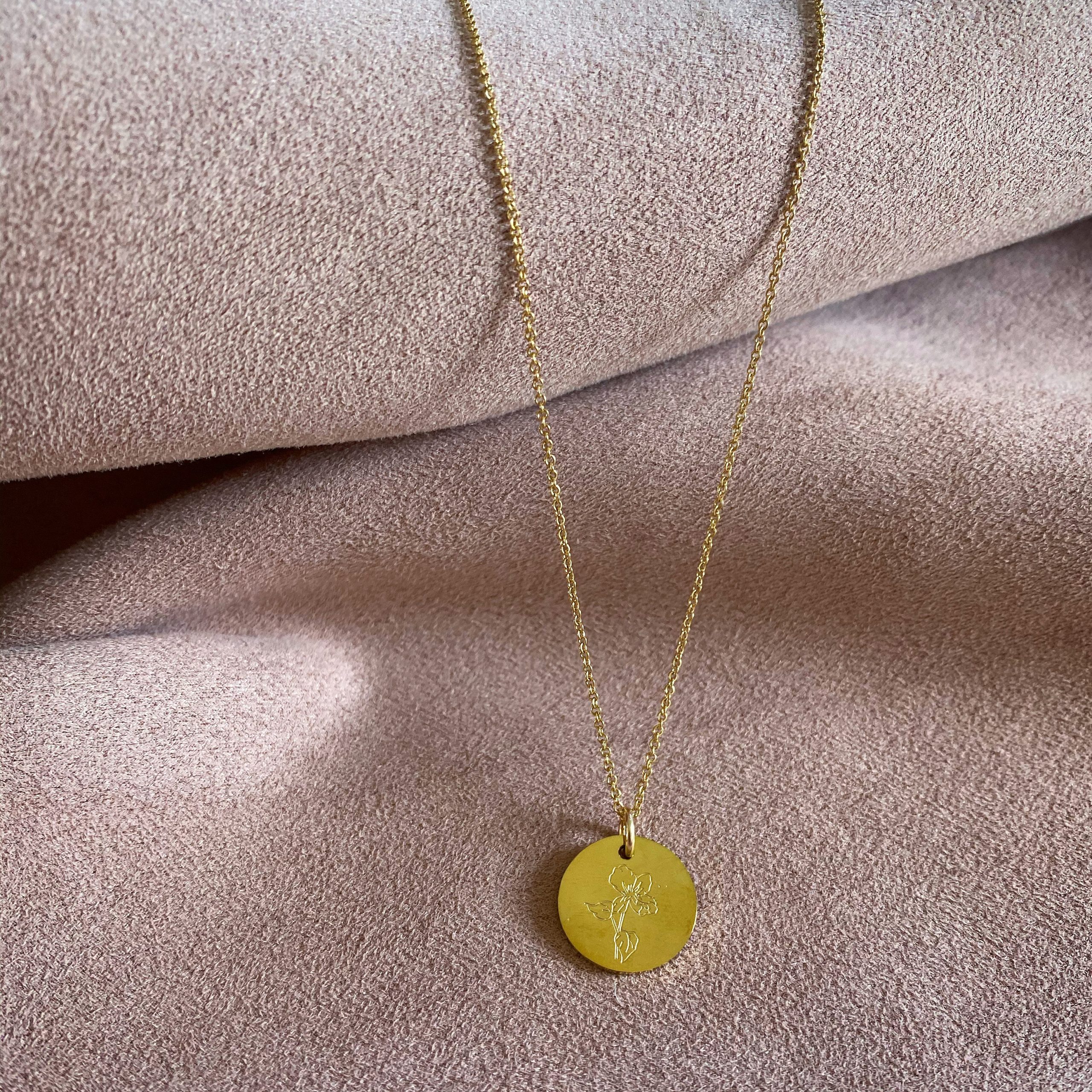 18K Gold Birth Flower Necklace, Flower Necklace, Dainty Necklace,  Minimalist Necklace, Gift for Her, Cute Necklace, Custom Everyday Necklace  - Etsy