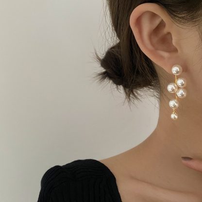 Erin Imitation Pearl Dangle Earrings